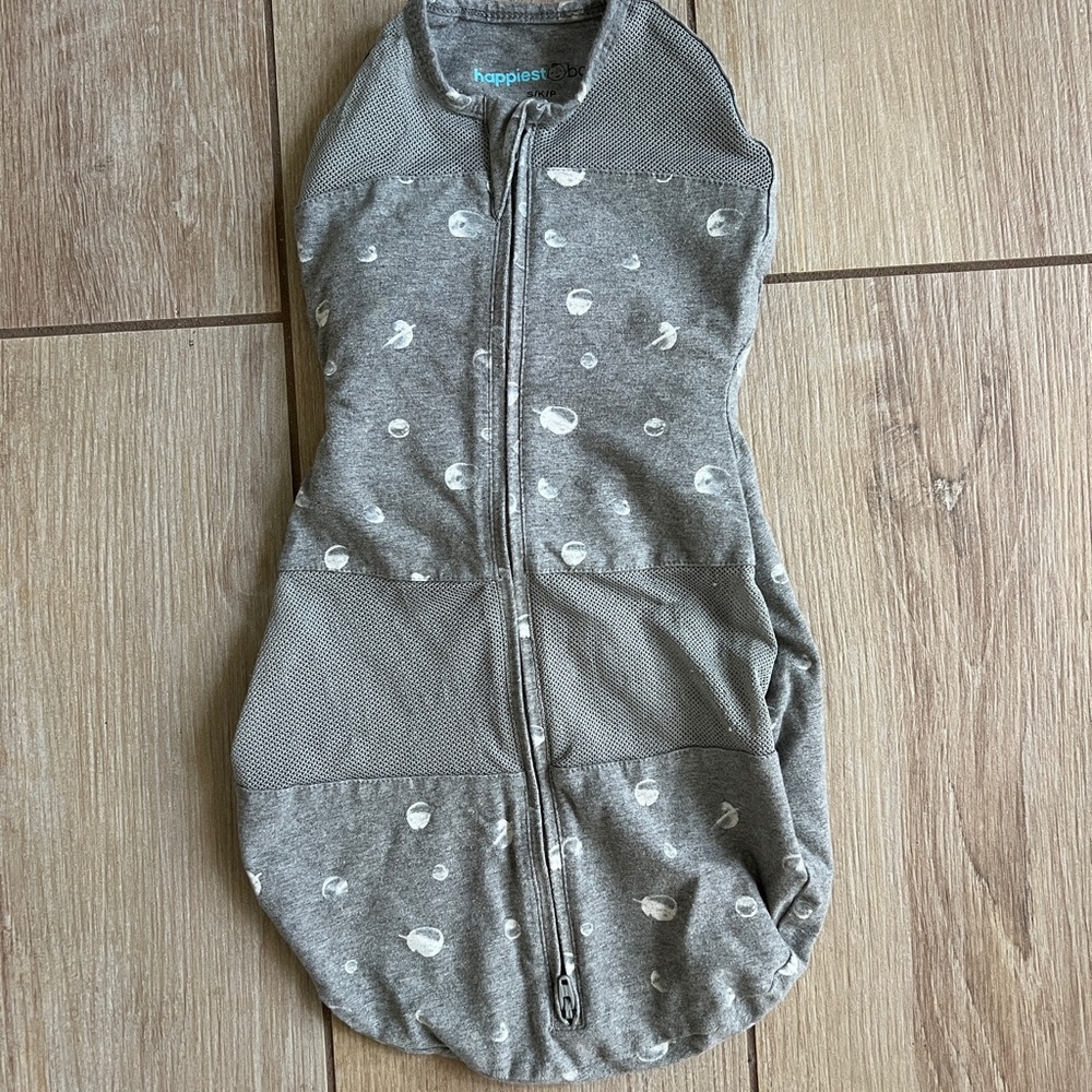 Happiest baby grey planets swaddle, size small